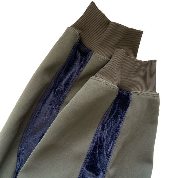 LULULEMON Special Edition‎ On the Fly Jogger *Velvet Trim* Dark Olive - Picture 10 of 12